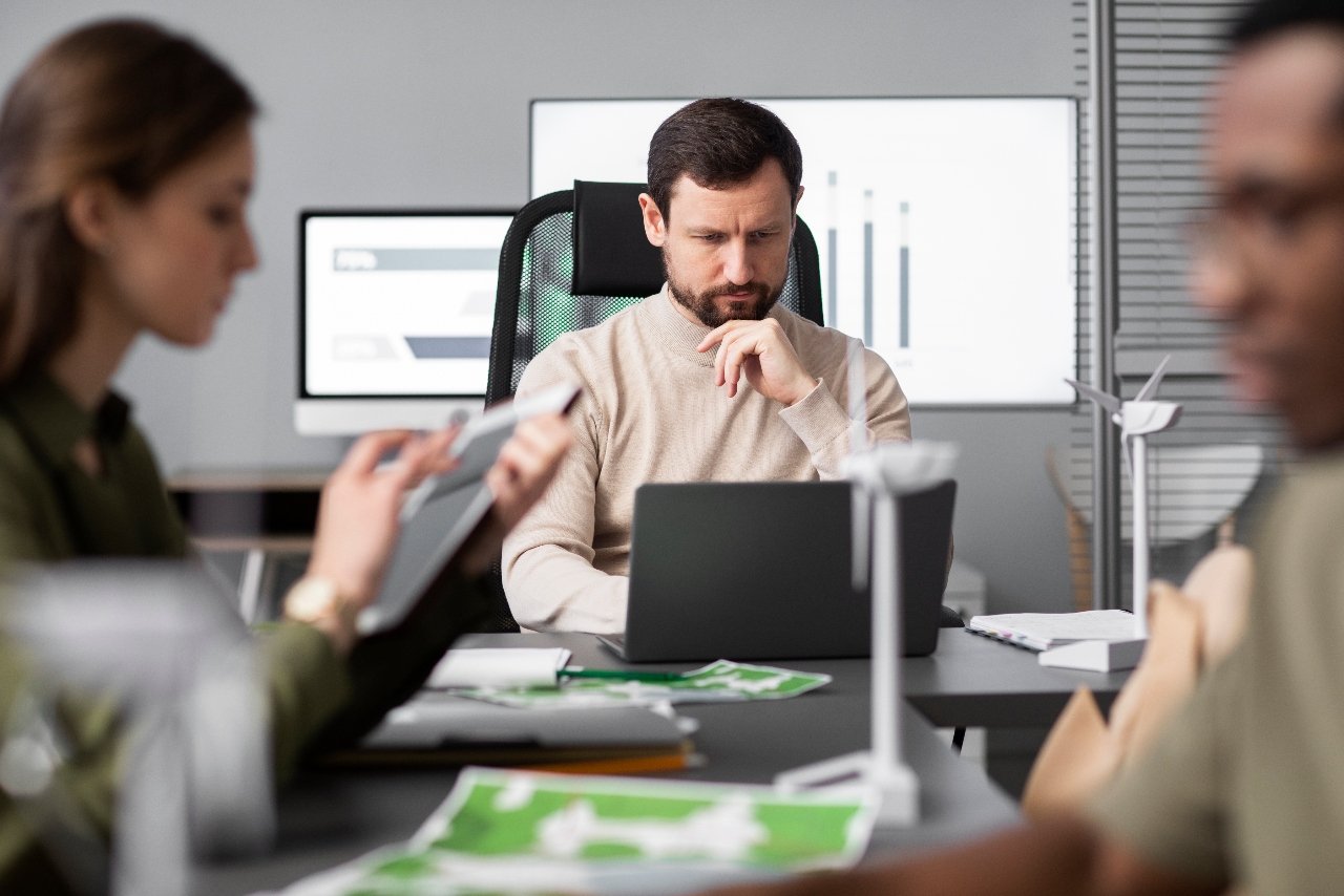 How California Employers Define Full-Time Work and Why It Matters